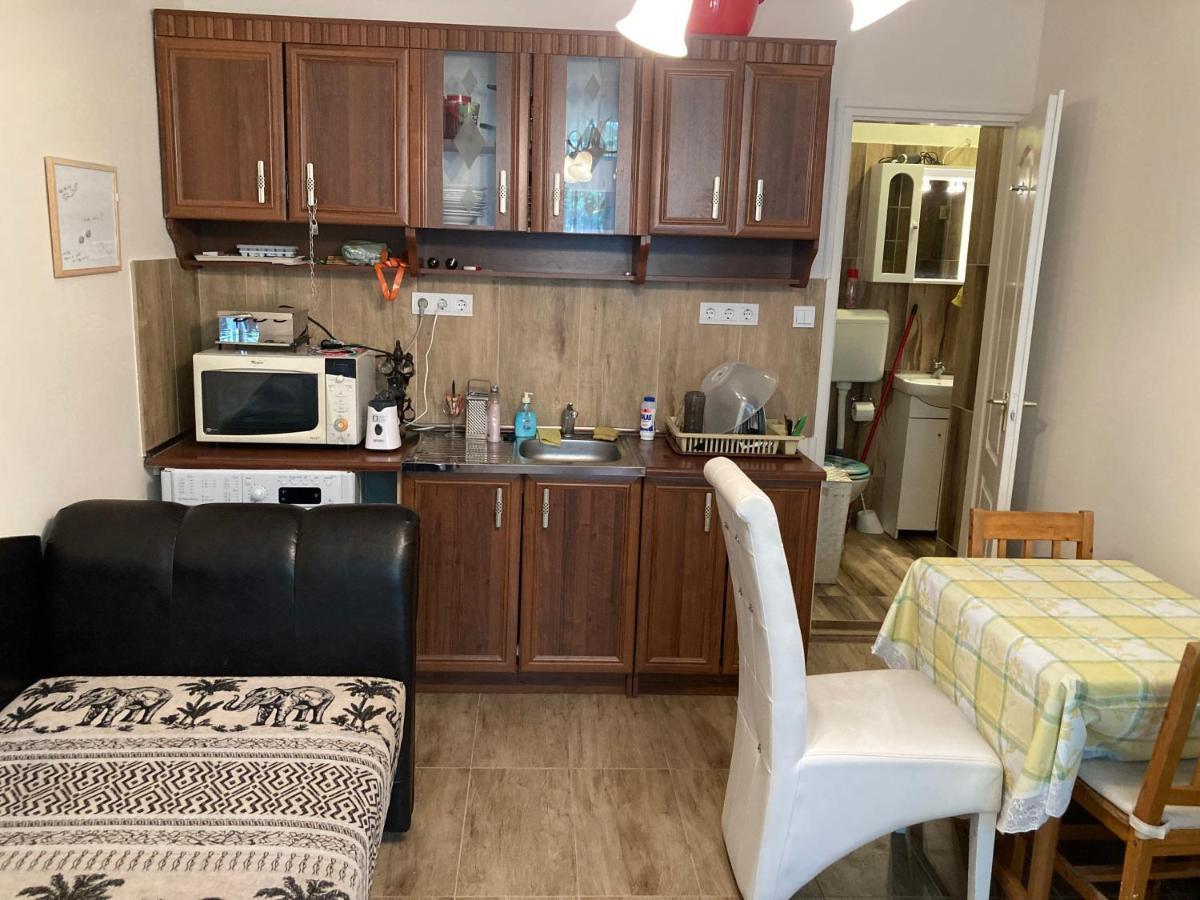 Roland Apartmant Zuglo Budapest Esterno foto