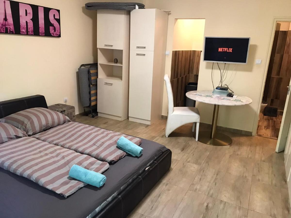 Roland Apartmant Zuglo Budapest Esterno foto
